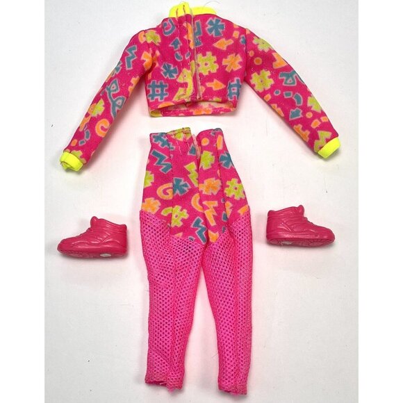 1996 MATTEL Workin' Out Barbie REPLACEMENT OUTFIT Neon Pink Mesh Shoes 17317 EUC - Picture 2 of 3